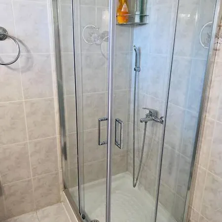 Akrata Apartment